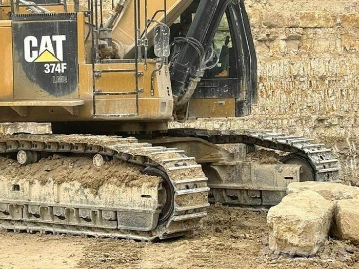 CAT 374 LME Escavatori speciali
