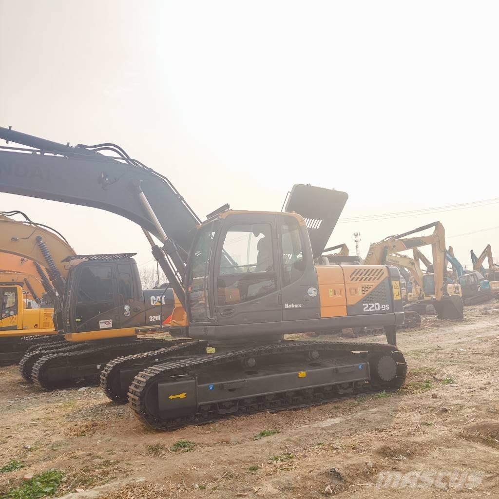 Hyundai R220LC-9S Escavatori cingolati