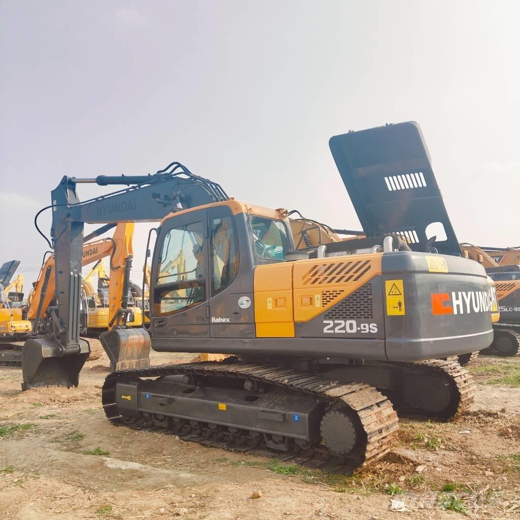 Hyundai R220LC-9S Escavatori cingolati