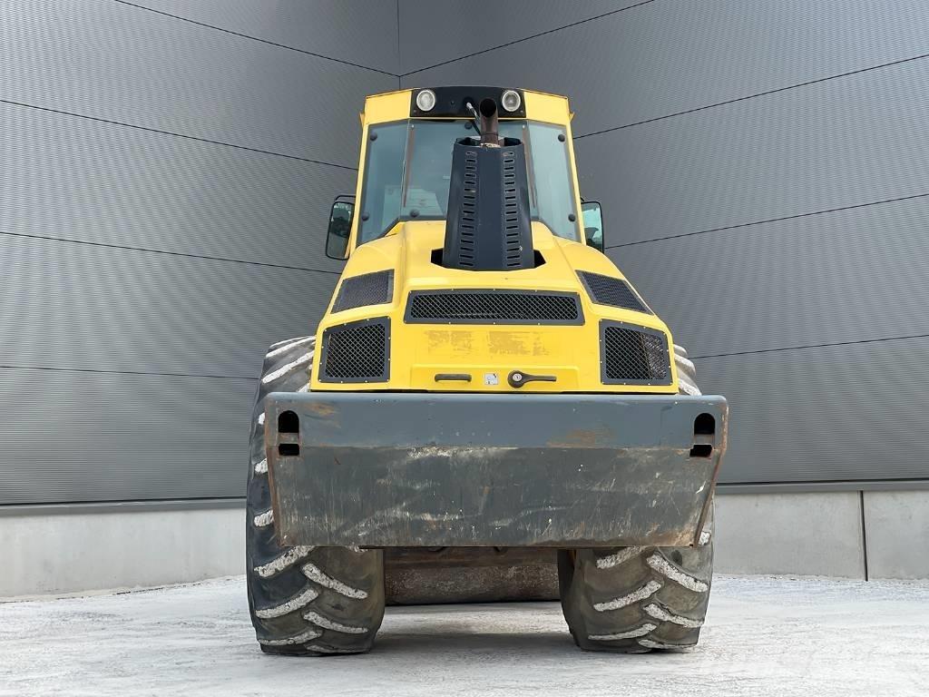 Bomag BW 216 DH-4i Rulli monotamburo