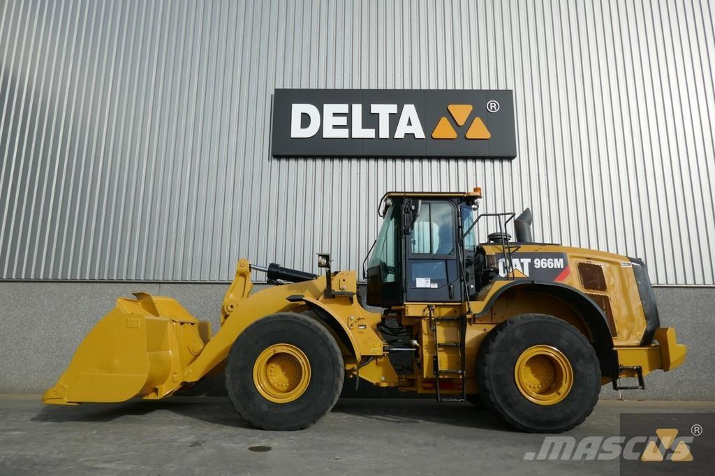 CAT 966M Pale gommate
