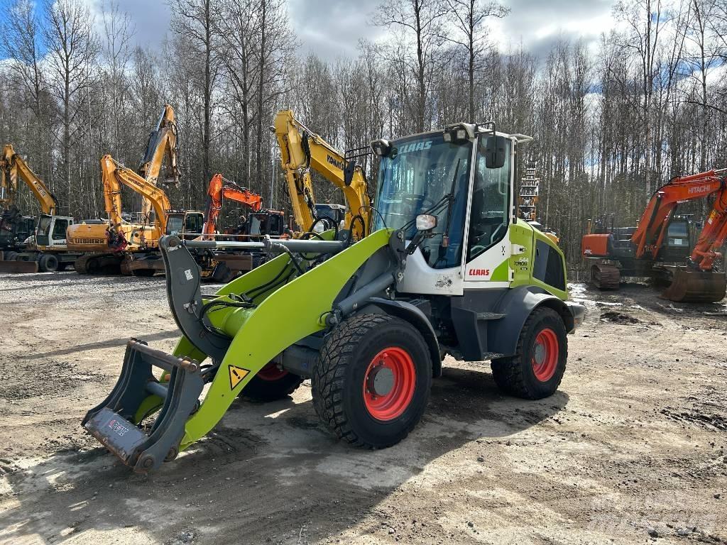 CLAAS Torion 644 Pale gommate