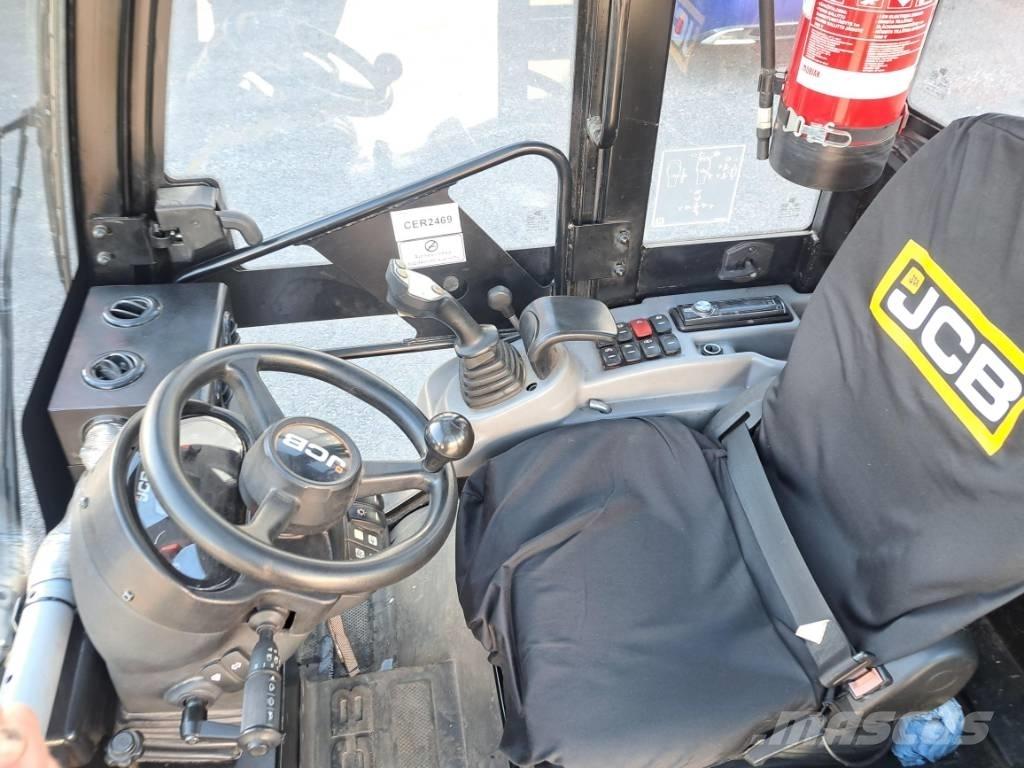 JCB 403 Pale gommate