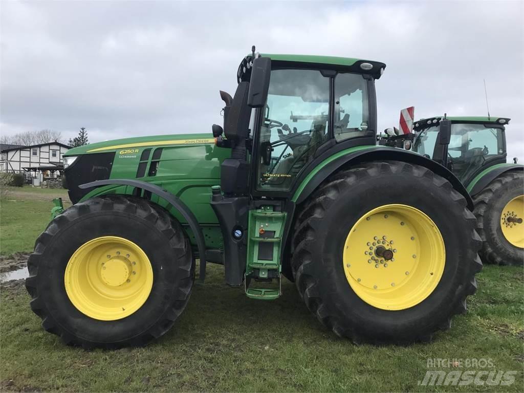 John Deere 6250R Trattori