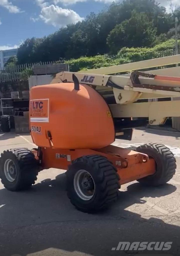 JLG AJ450 Piattaforme a braccio articolato
