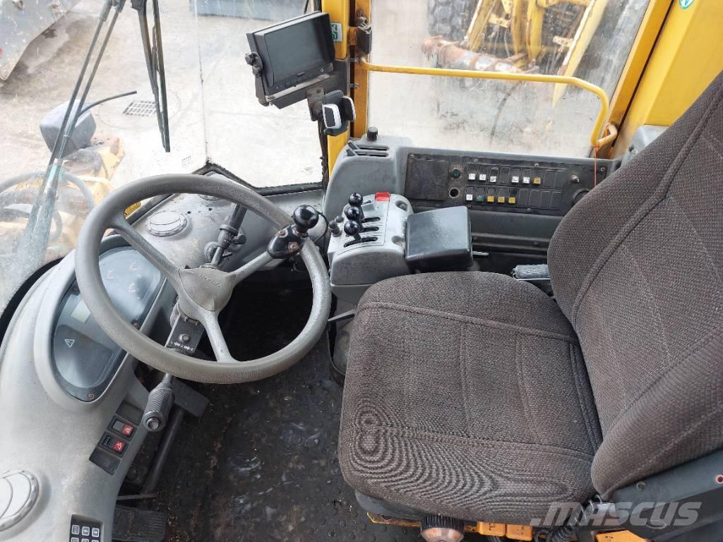 Volvo L90E Pale gommate