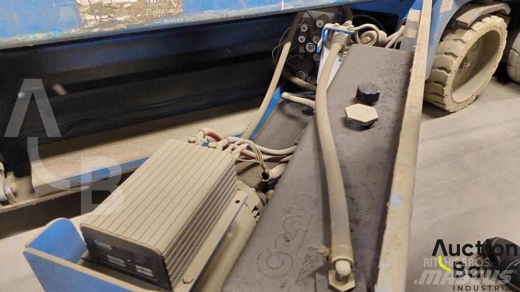 Genie GS 2646 Piattaforme a pantografo