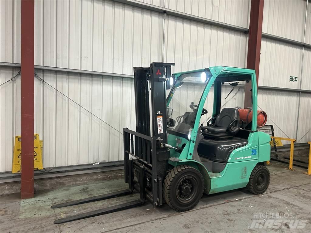 Mitsubishi FG25N Carrelli elevatori GPL