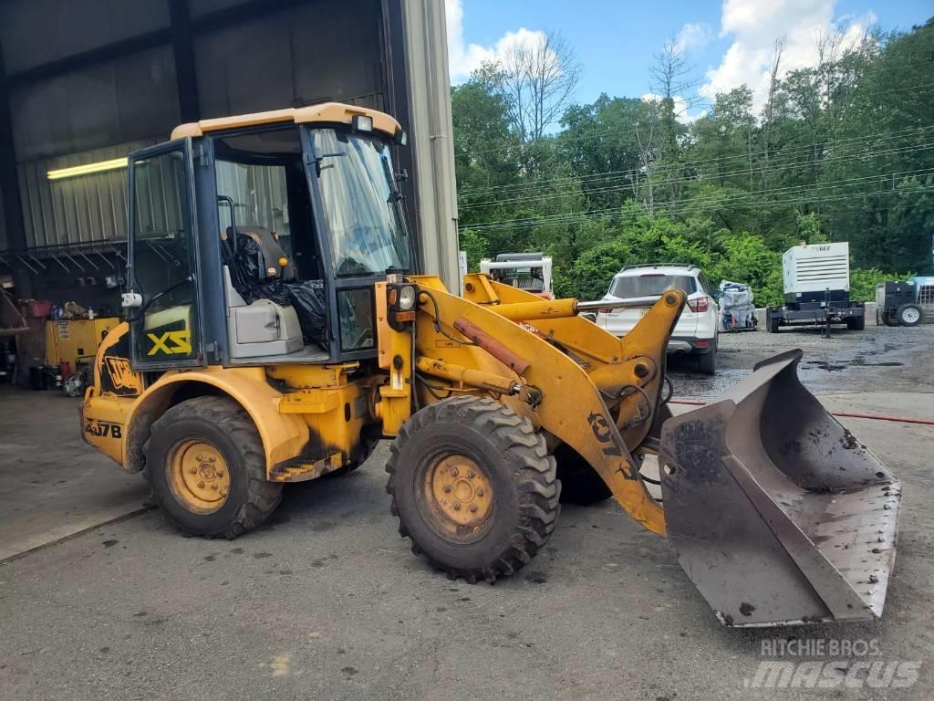 JCB 407 B Pale gommate