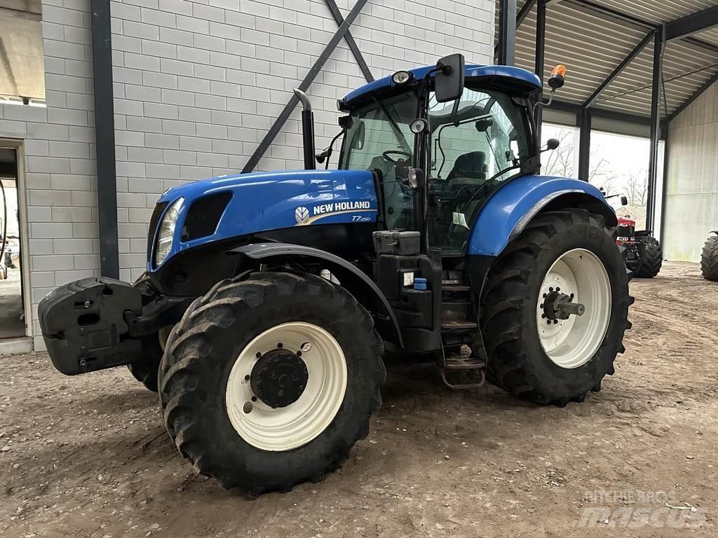 New Holland T7.250 Trattori