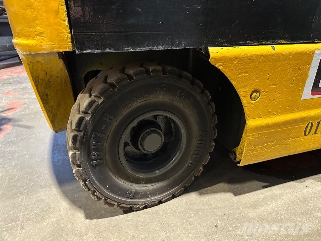 OM E 25 C Carrelli elevatori elettrici