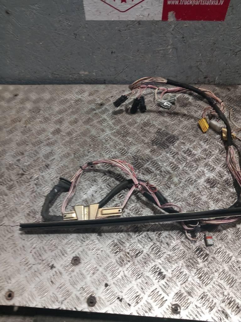 MAN TGA  81626806122 Cabine e interni
