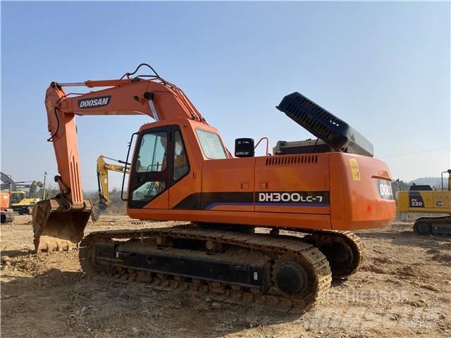 Doosan DH300 Escavatori cingolati