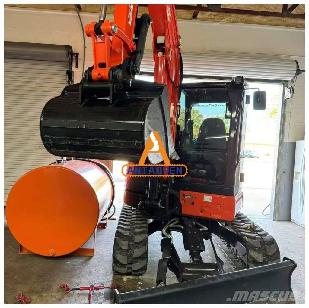 Kubota U55-5 Miniescavatori
