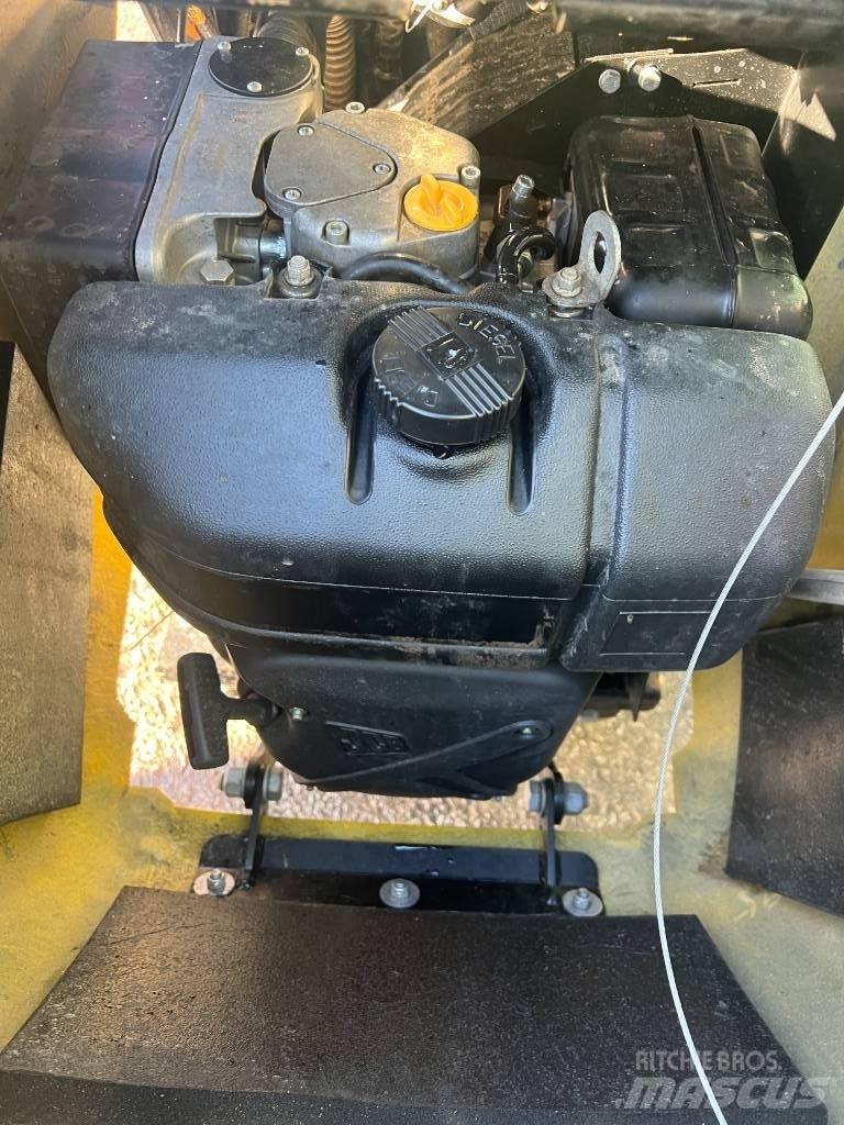 JCB HT D5 Dumper cingolati