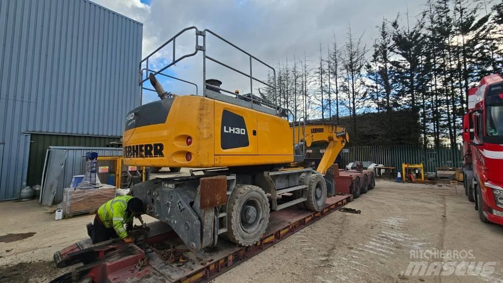 Liebherr LH 30 M Movimentazione rifiuti