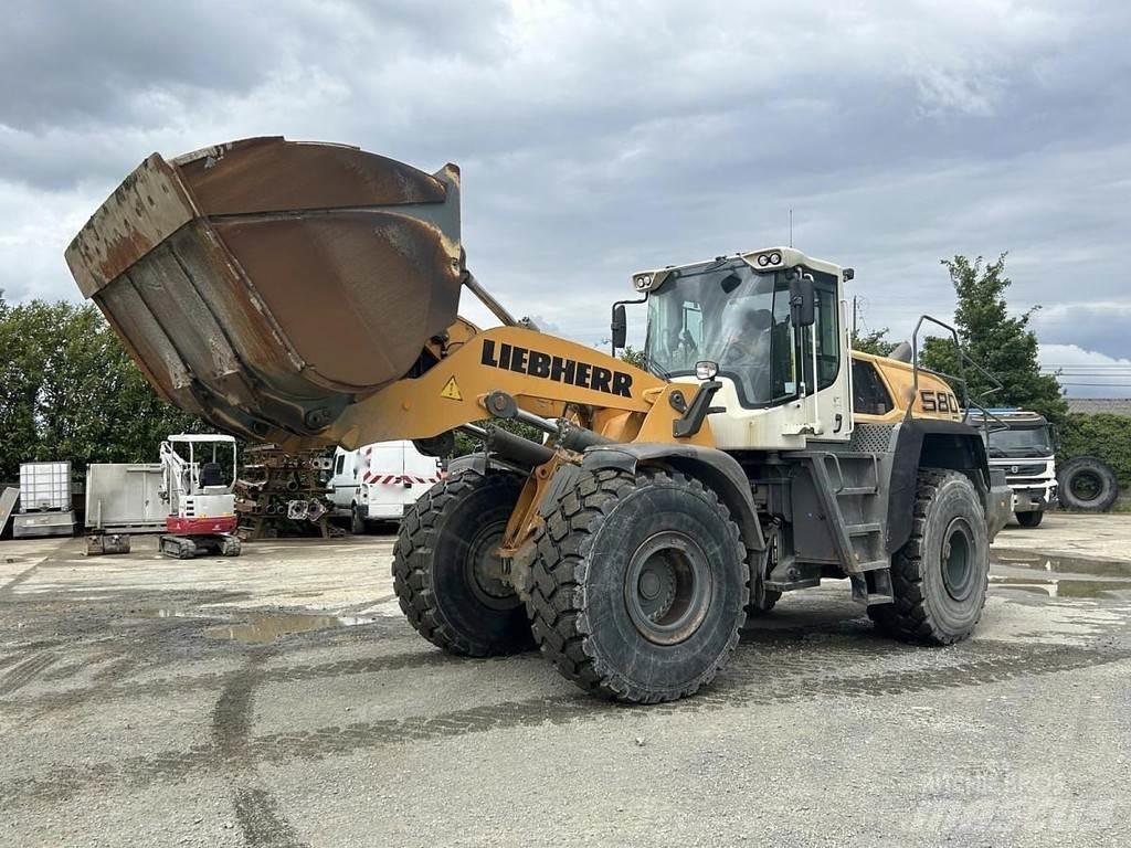 Liebherr L580 - Pale gommate