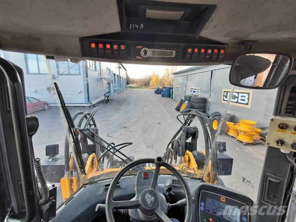JCB 416S Pale gommate