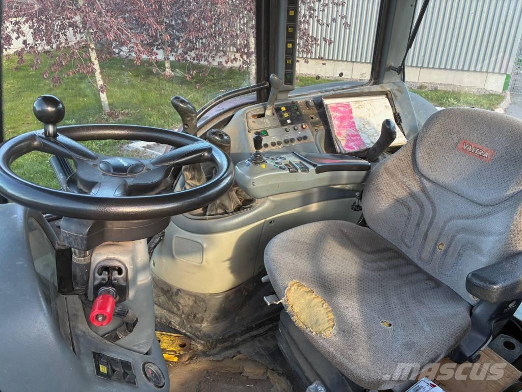 Valtra Traktor T 140 Trattori