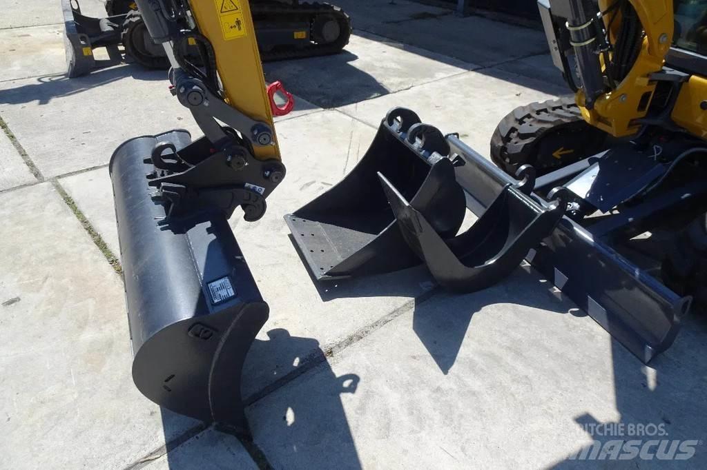 XCMG XE27E Escavatori cingolati