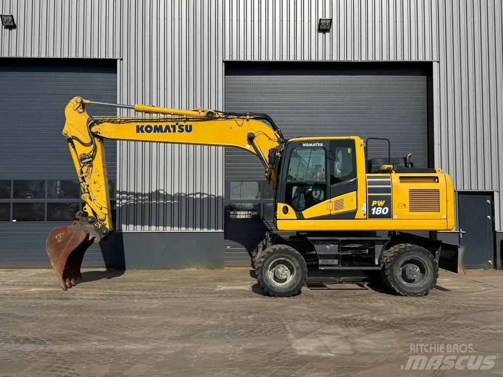 Komatsu PW180-11 Escavatori gommati