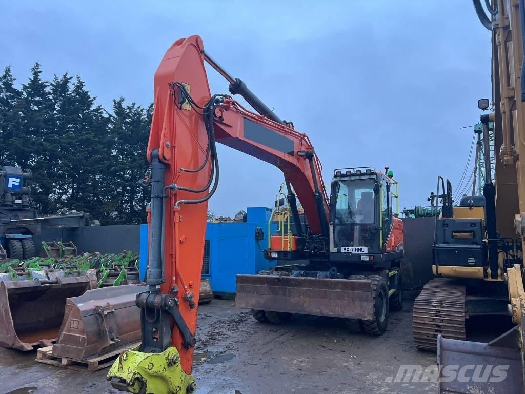 Doosan DX 190 W-3 Escavatori gommati
