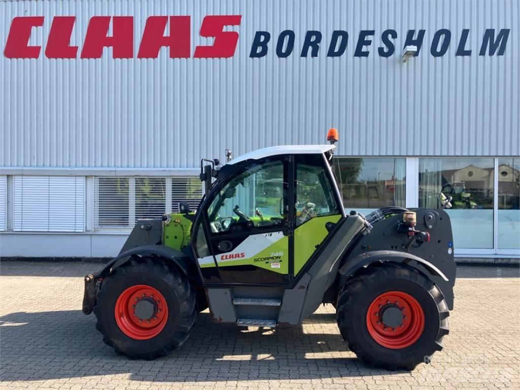 Liebherr T46-7S Sollevatori telescopici