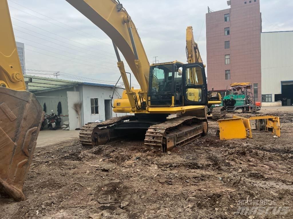 Komatsu PC450-8 Escavatori cingolati