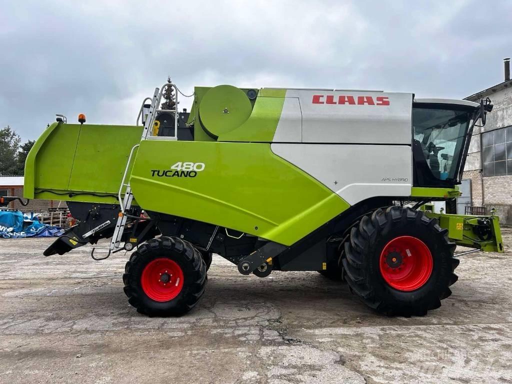 CLAAS Tucano 480 Mietitrebbiatrici