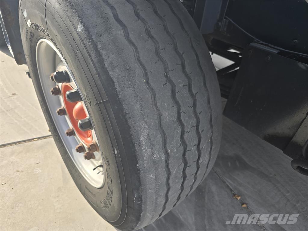  [div] DAF TT2100DH Trattori portuali