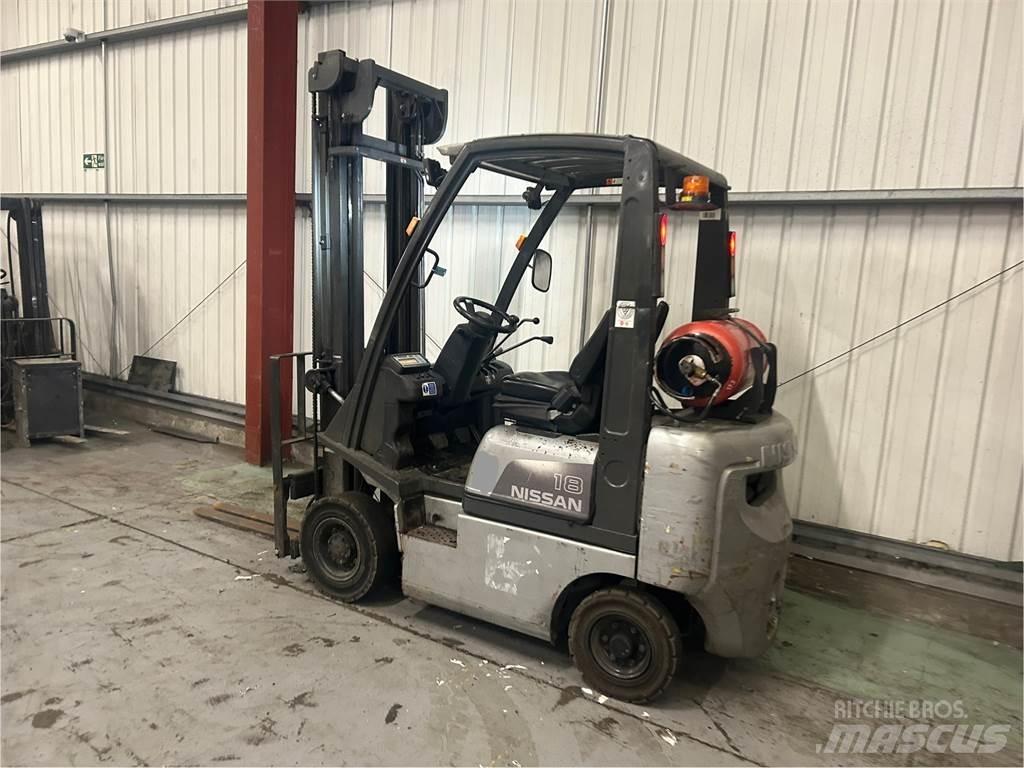 Nissan P1D1A18LQ Carrelli elevatori GPL