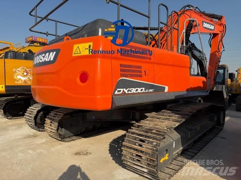 Doosan DX 300LC-9C Escavatori cingolati