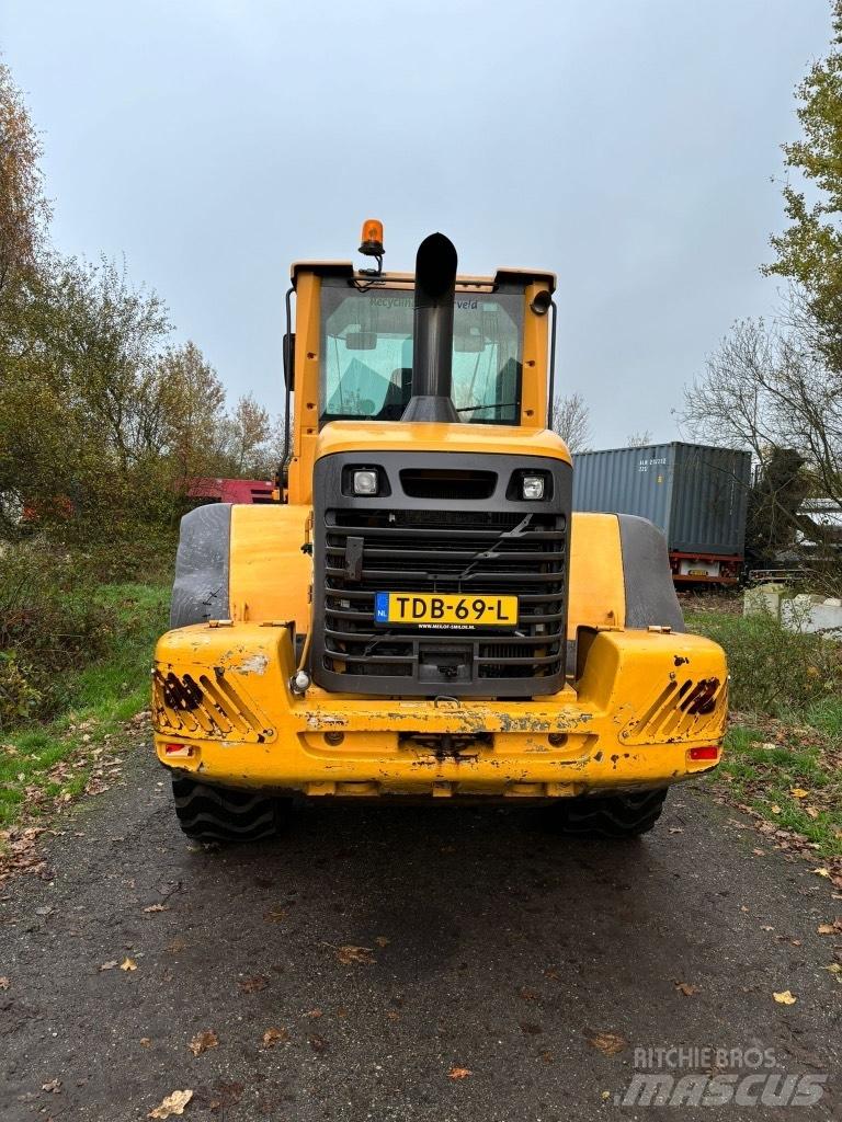 Volvo L 90 F Pale gommate