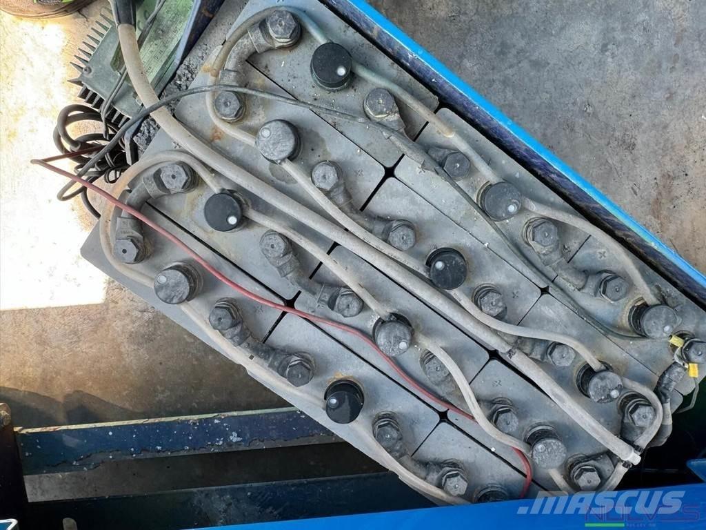 Airo X10EW Piattaforme a pantografo