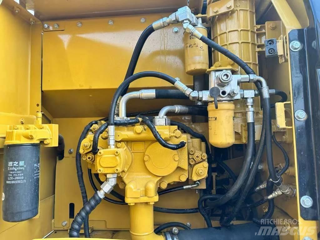 CAT 320 D Escavatori cingolati