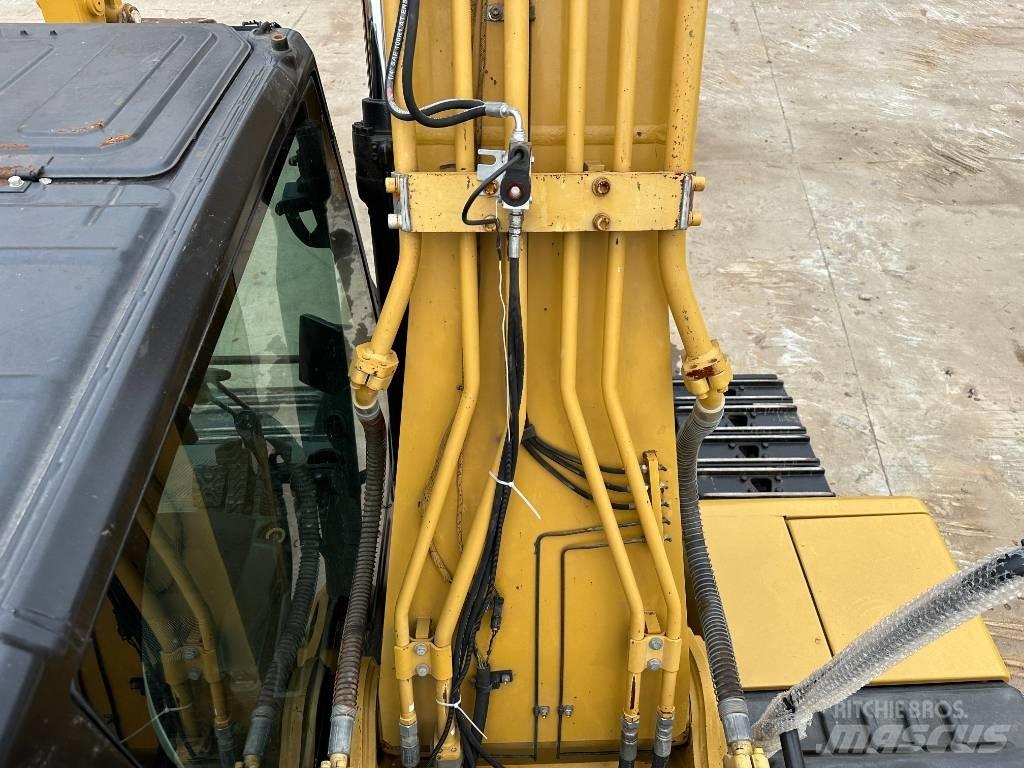 CAT 323GC Escavatori cingolati