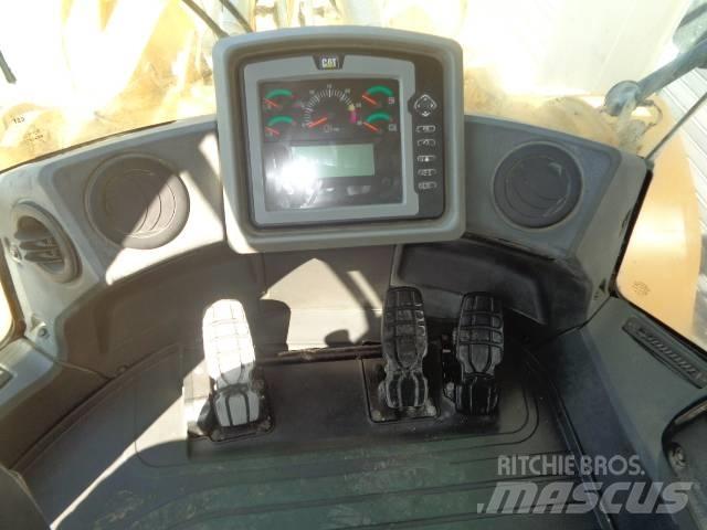 CAT 980 K Pale gommate