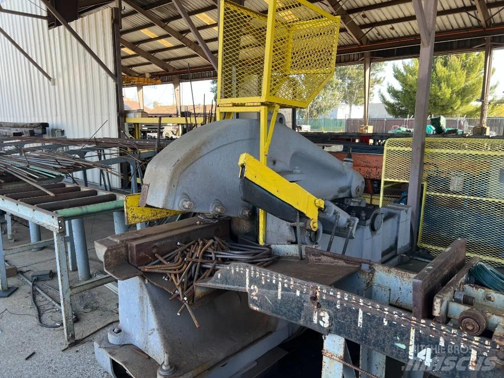 MILWAUKEE Shear   No. 2 Movimentazione rifiuti