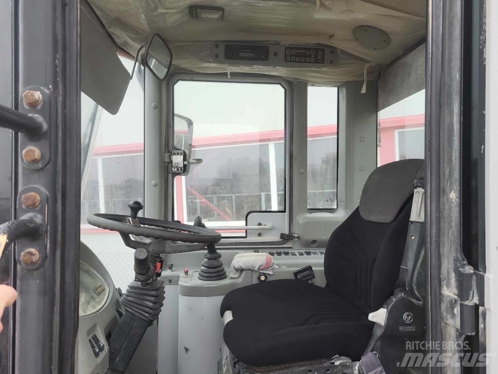 Hyundai HL 740-7 A Pale gommate