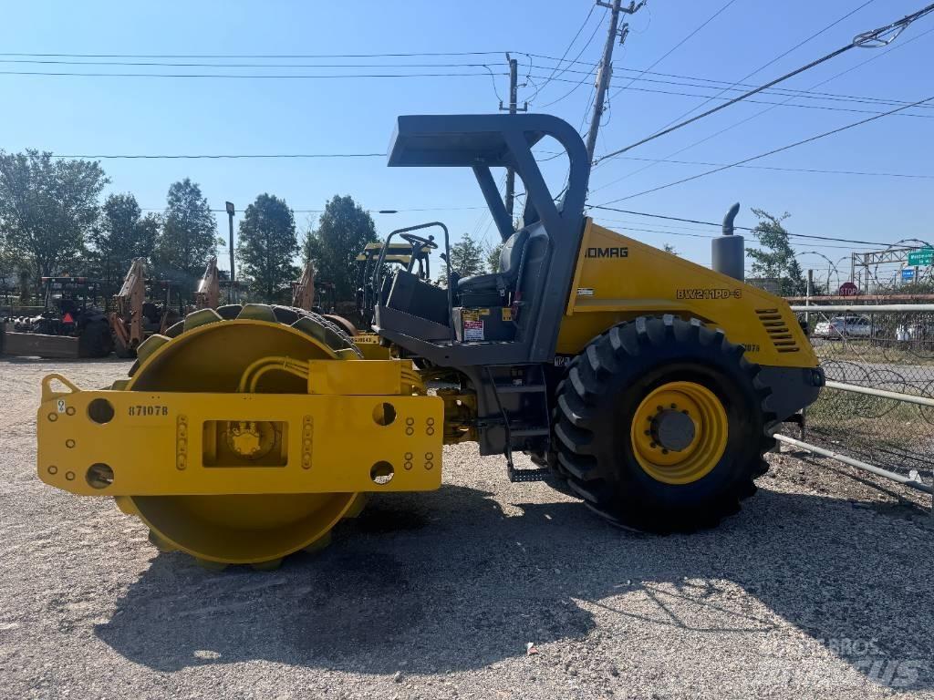 Bomag BW 211 P D-3 Rulli monotamburo