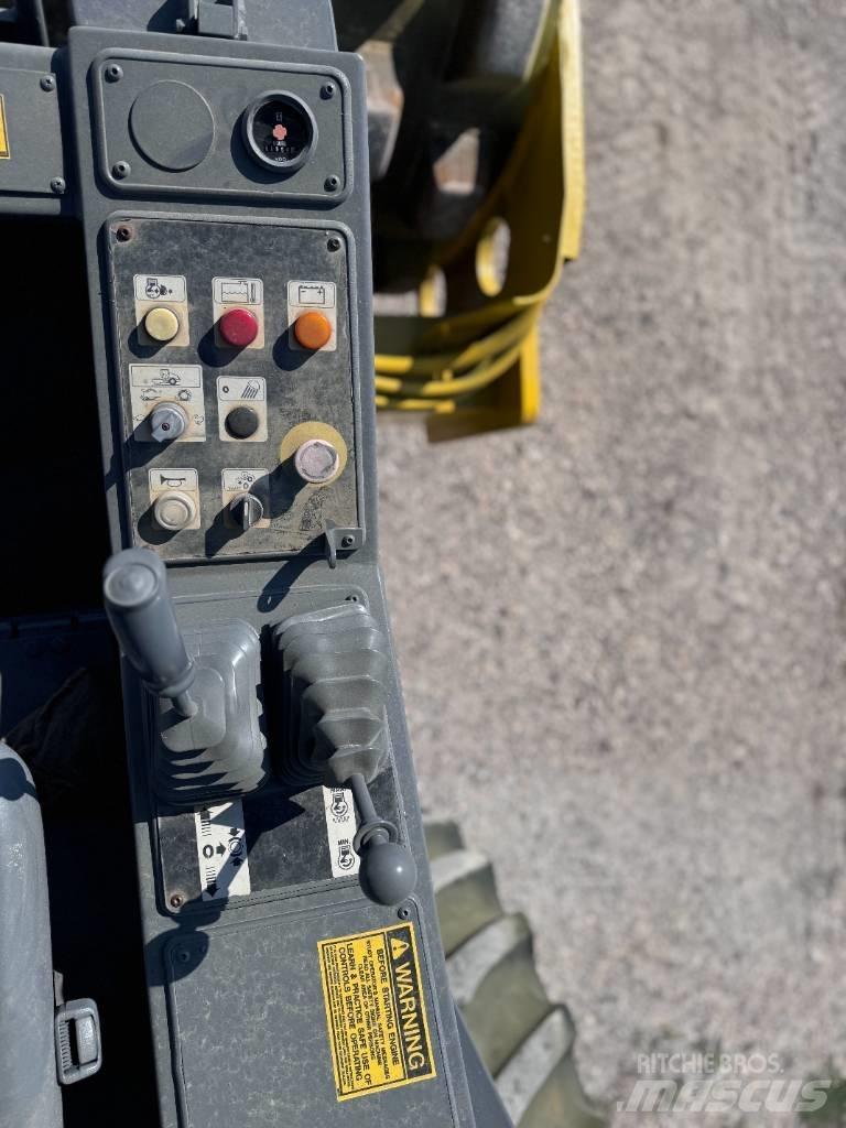 Bomag BW 211 P D-3 Rulli monotamburo