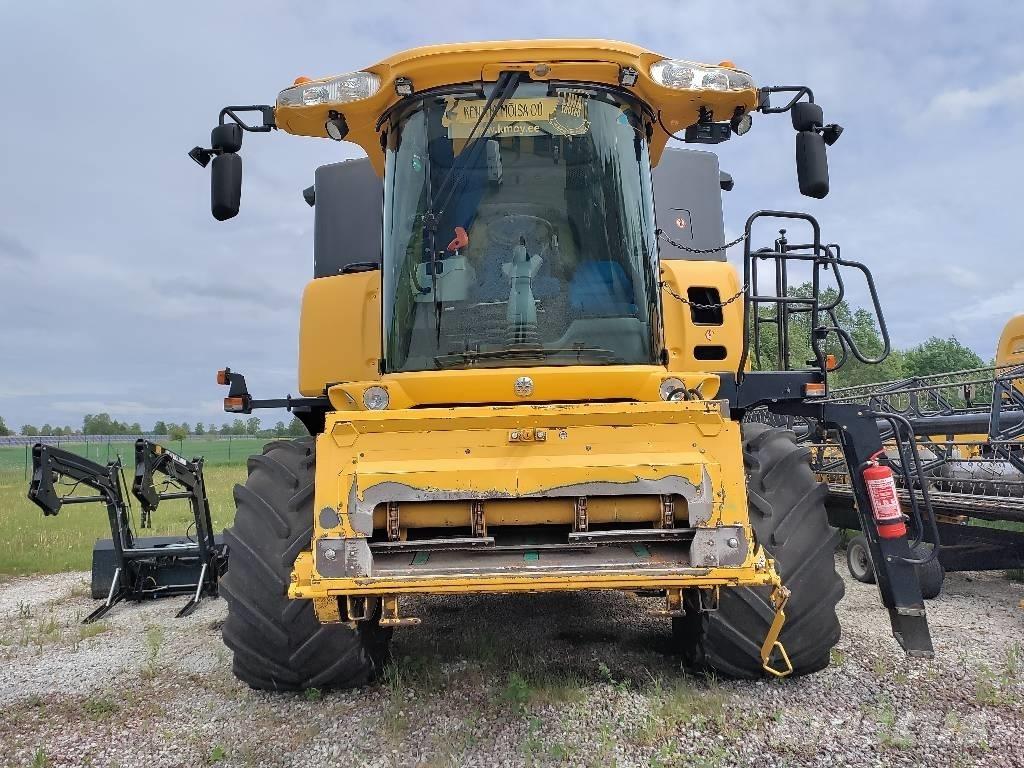 New Holland CX 8070 Mietitrebbiatrici