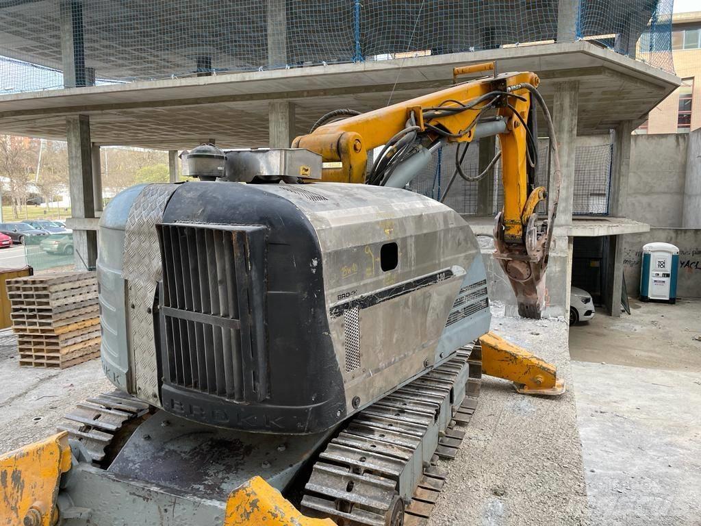 Brokk 330 Diesel Escavatori da demolizione
