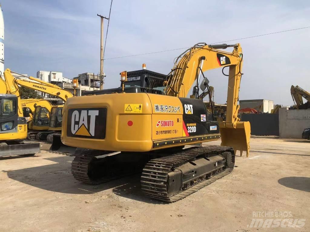 CAT 320 D Escavatori cingolati