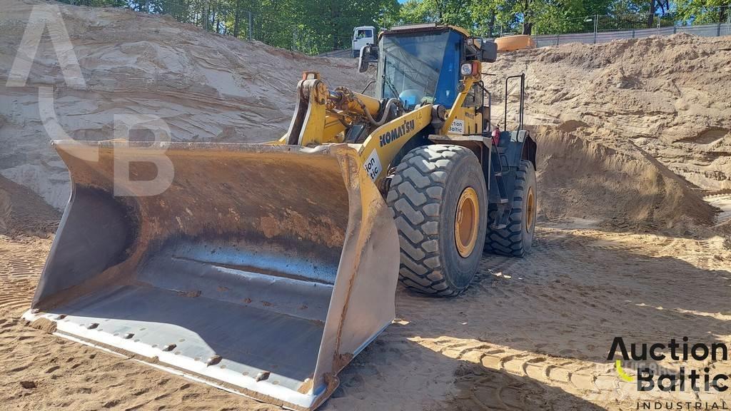 Komatsu WA470-5H Pale gommate