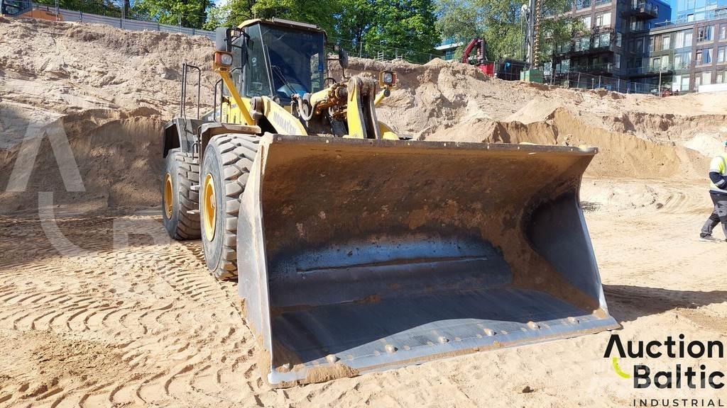 Komatsu WA470-5H Pale gommate