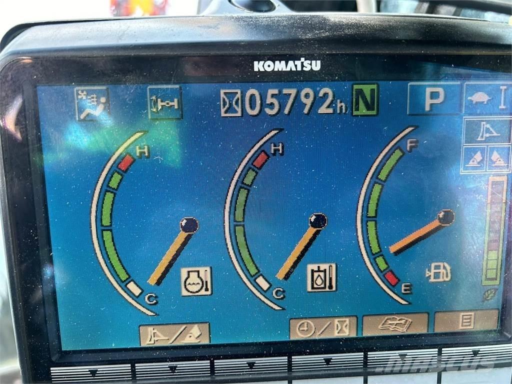 Komatsu PW118MR-8 Escavatori gommati