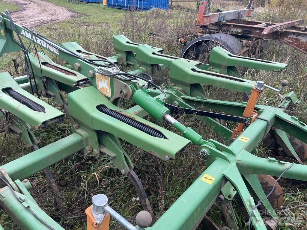 Amazone Cenius 4002 Aratri di perforazione
