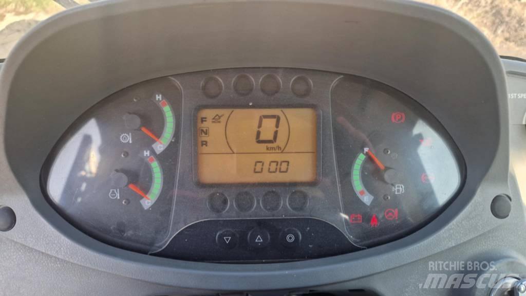 Hitachi ZW 140 Pale gommate