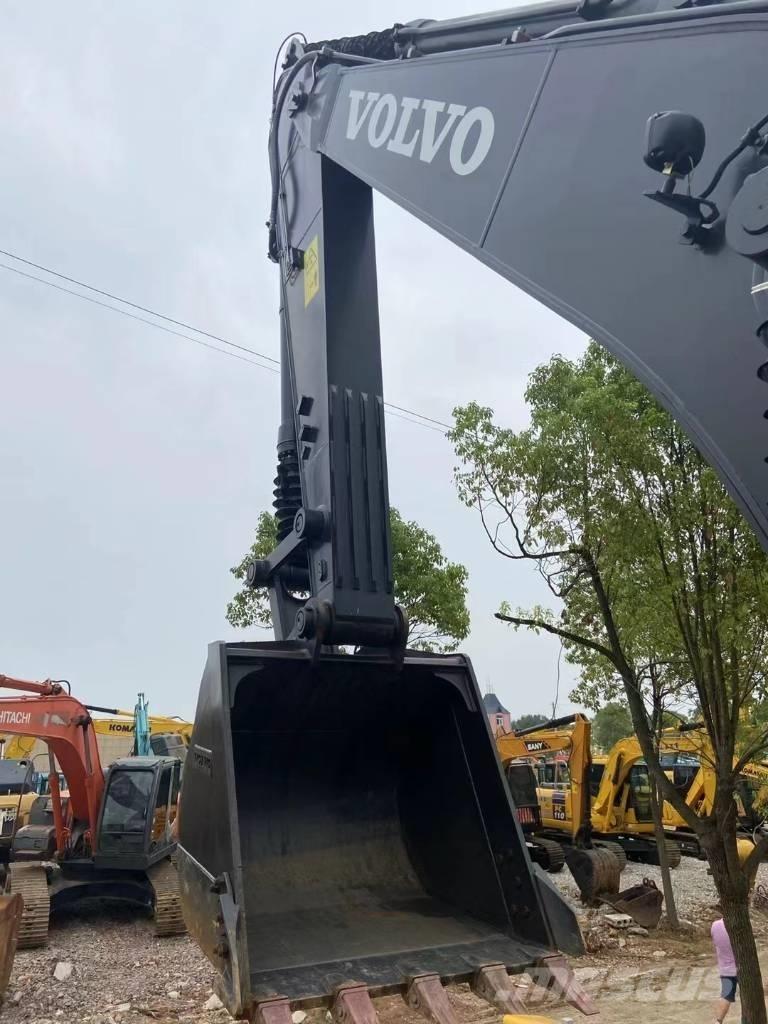 Volvo EC210D Escavatori cingolati